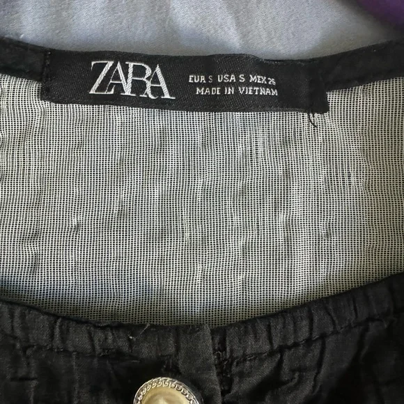 Zara Elegant Black Buttoned Top - Picture 3 of 5